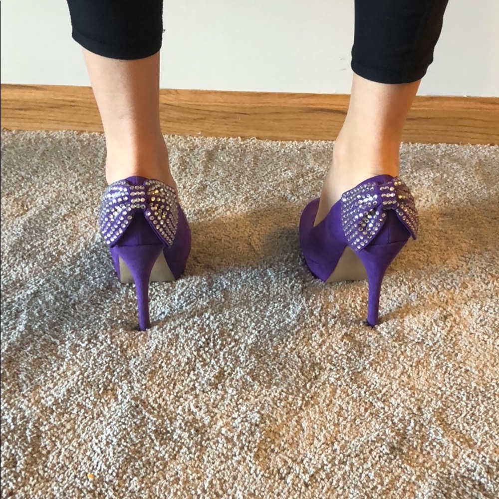 Steve Madden purple suede stiletto